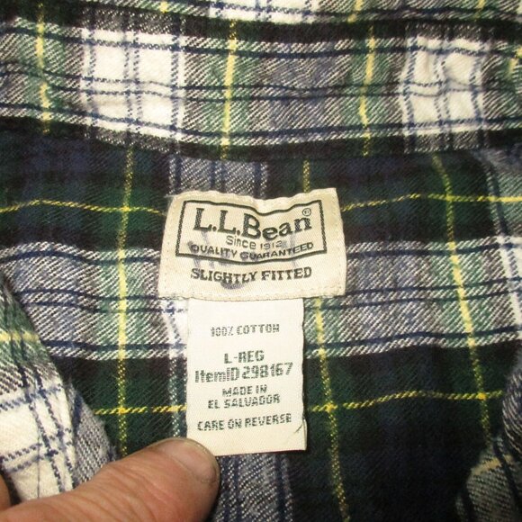 L.L.Bean Men's Button Down Shirt Plaid 100% Cotton Slightly Fitted - Picture 2 of 5